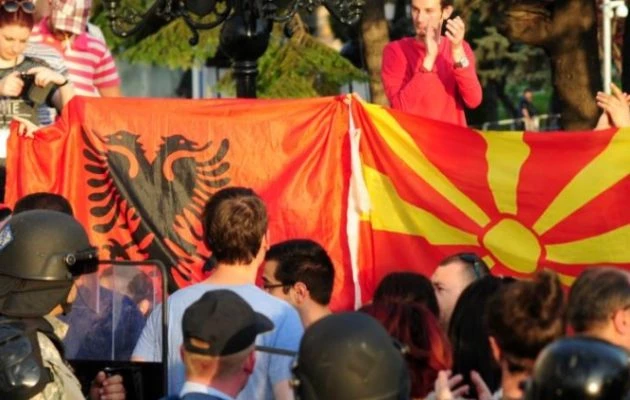 Αποκάλυψη: Οι λόγοι που Γαλλία και Ολλανδία δεν θέλουν Σκοπιανούς και Αλβανούς στην ΕΕ